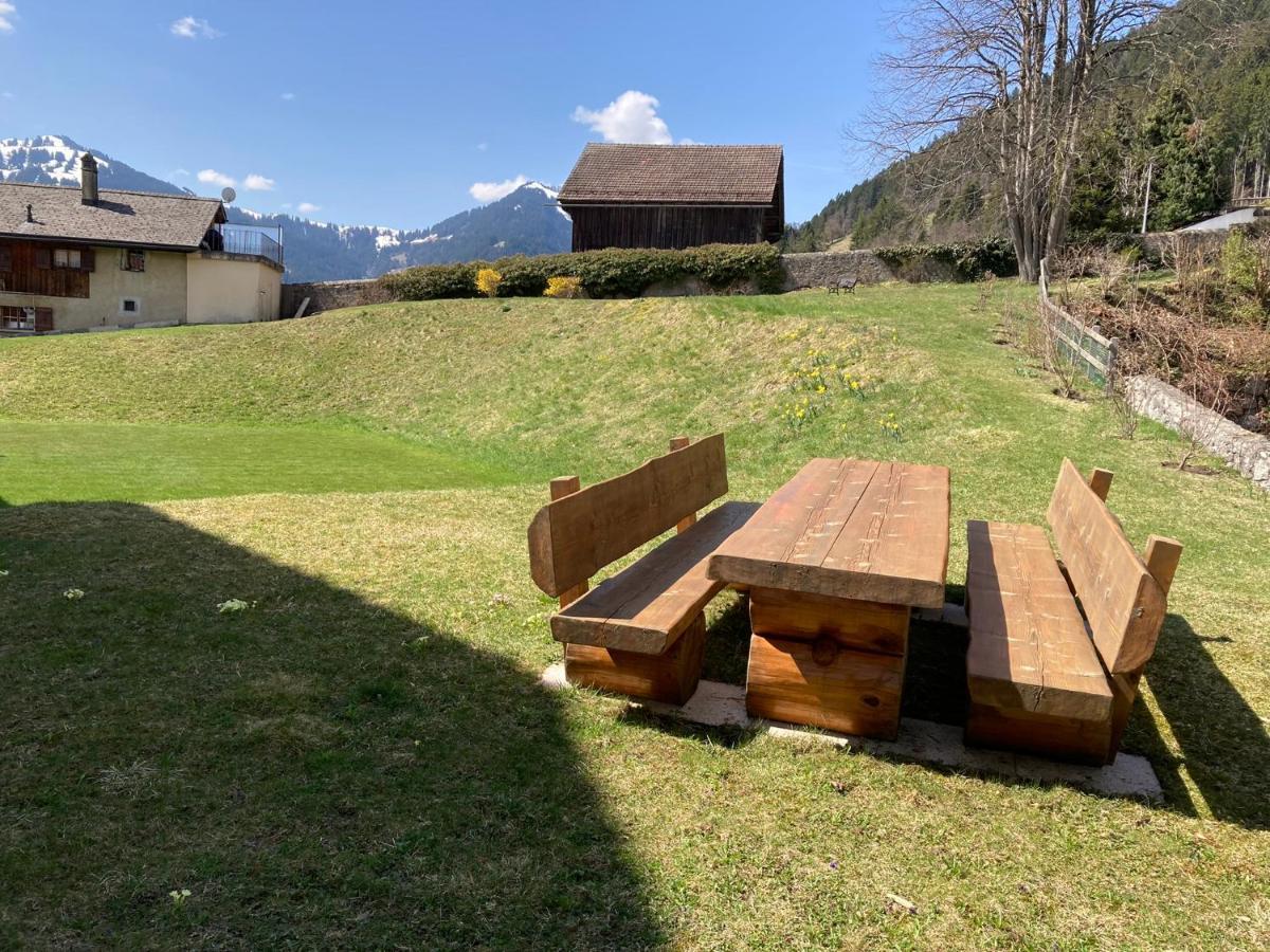 Chalet Le Rosat 25 *